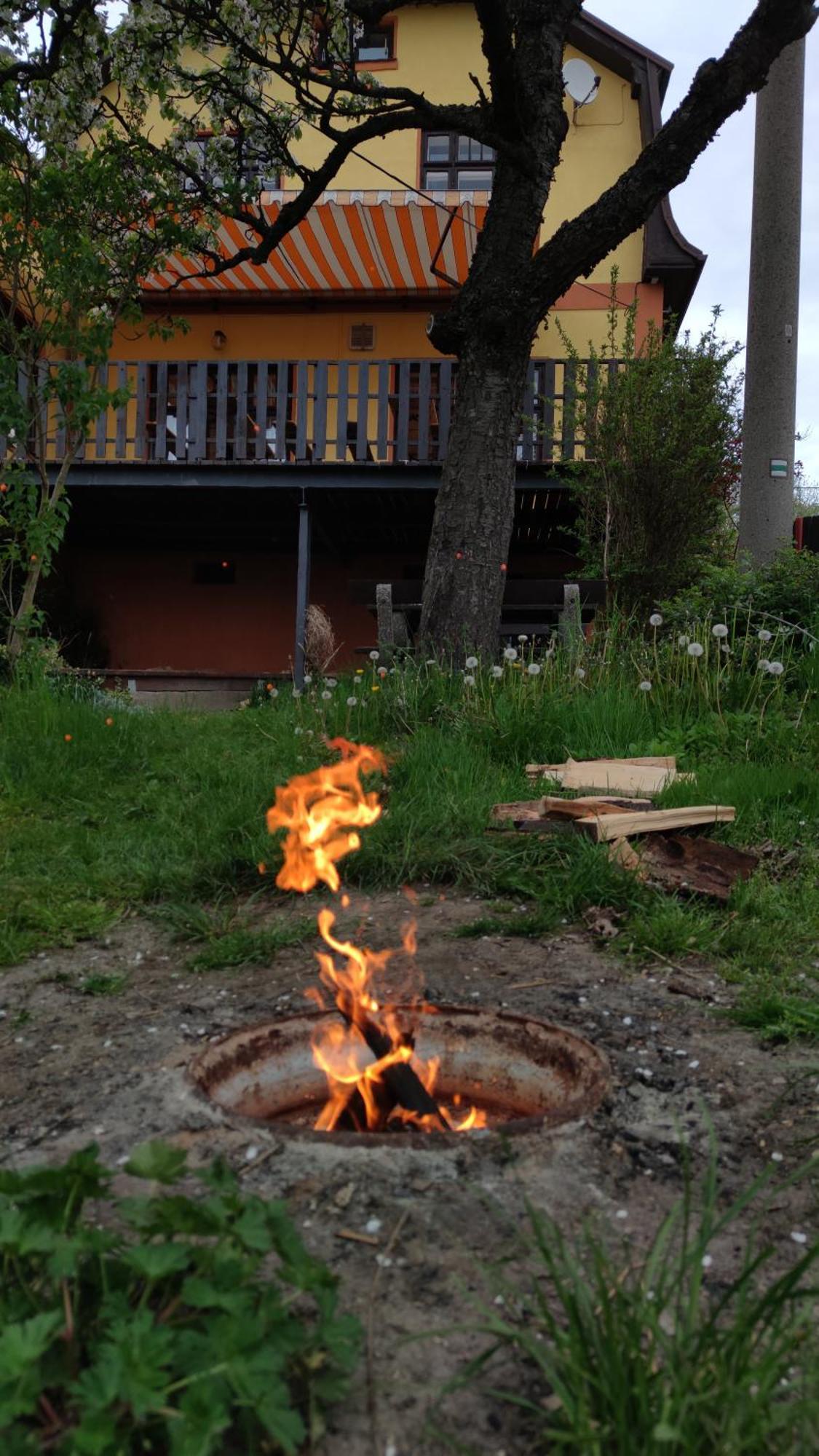 Penzion Hodky Svetla pod Jestedem Exteriör bild